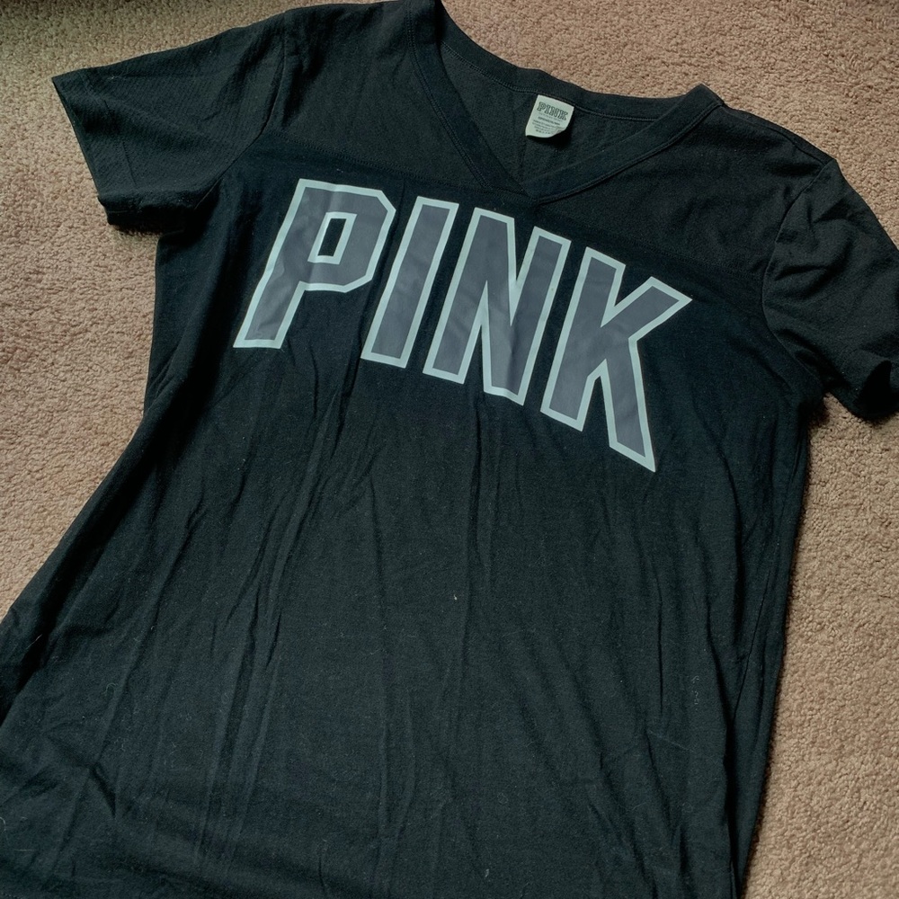 VS PINK crewneck T-Shirt